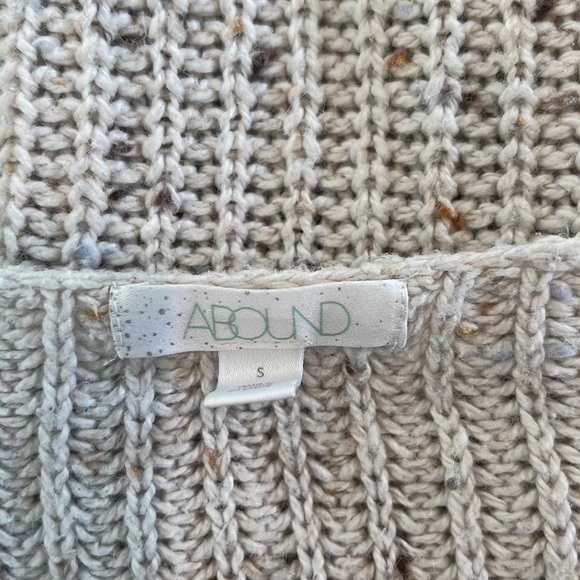 Abound Sweater - Picture 5 of 5